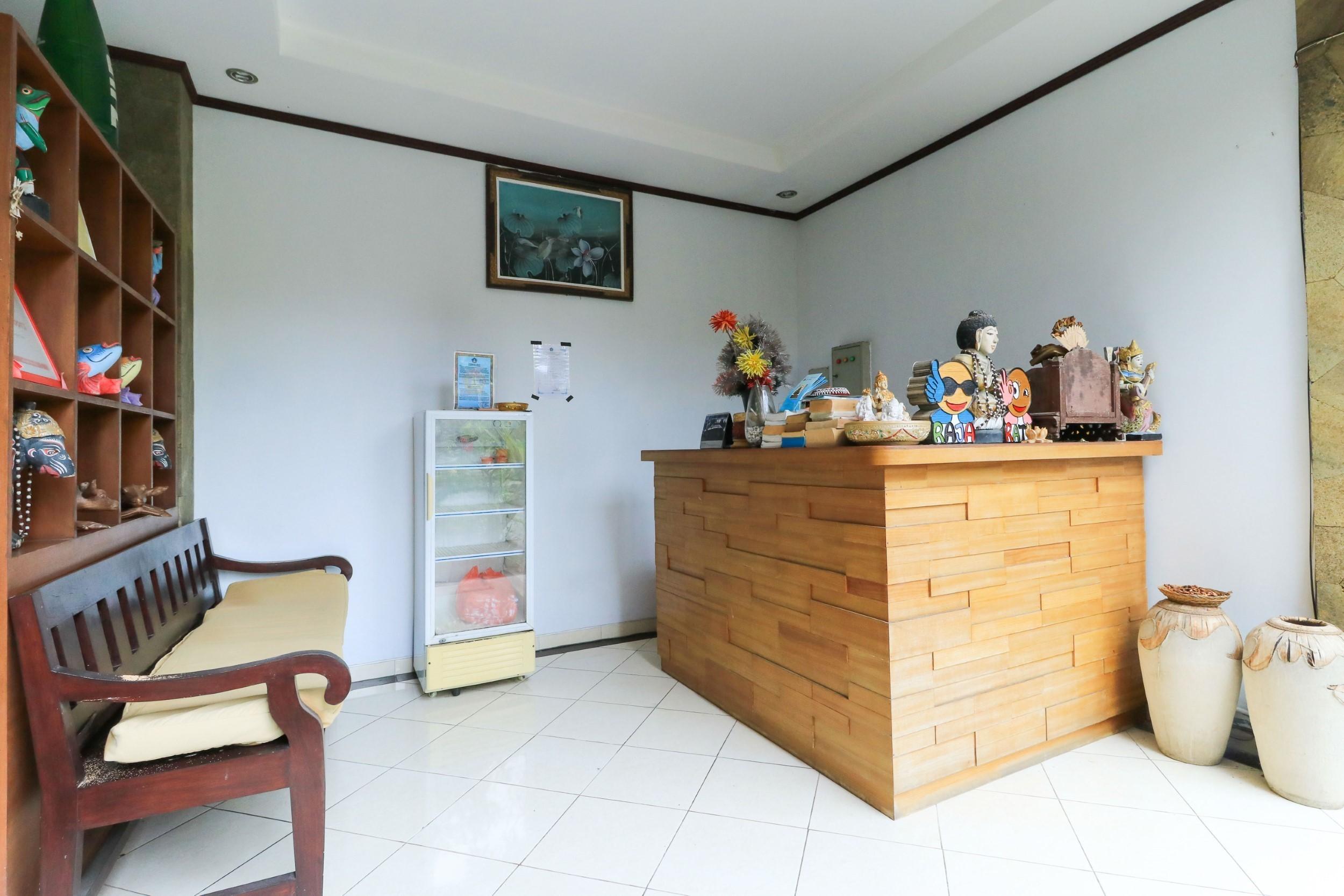 Puri Jayaraja Guest House Kuta Lombok Kültér fotó